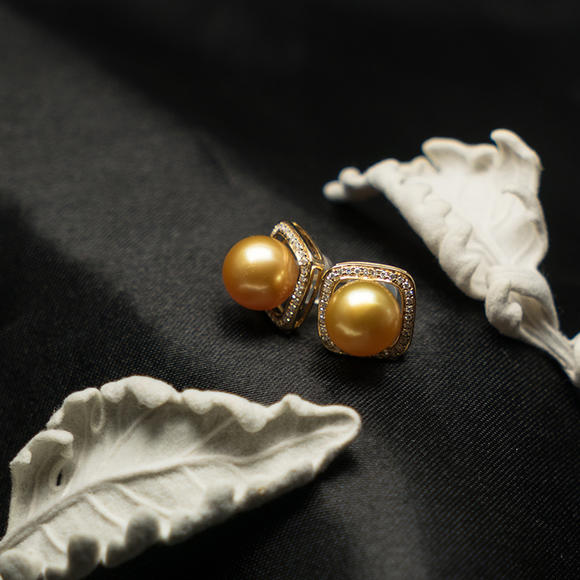 18K南洋金珠耳釘 拍賣中的璀璨明珠與收藏價值